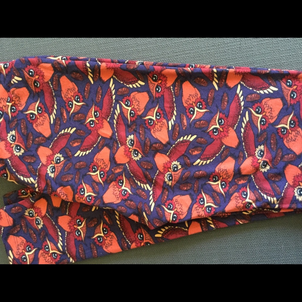 LuLaRoe OS Owl leggings. Unicorn Alert